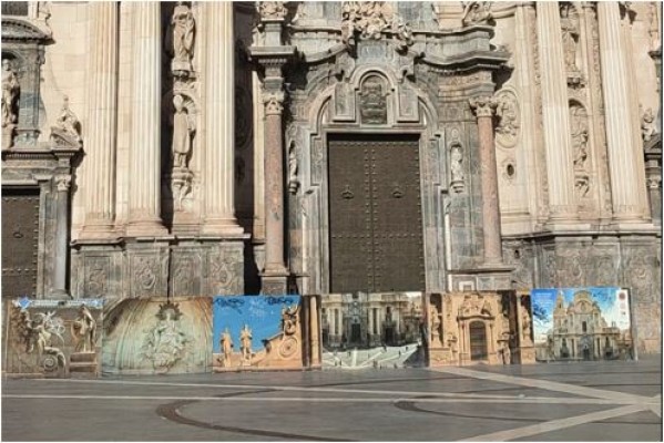 La obra quirúrgica para que la fachada de la Catedral de Murcia recupere su brillo empieza el martes 