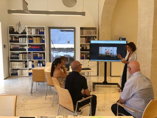 La segunda exposición de la colección
Jenkins y Romero roza los 10.000 visitantes en el MACA