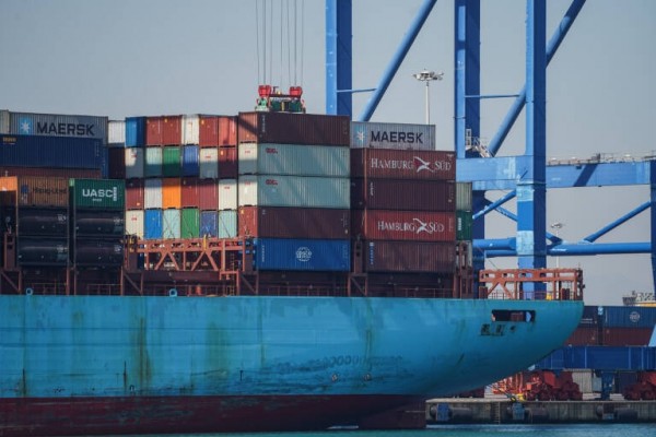 El coste del transporte marítimo desde el Puerto de València sigue a la baja en julio