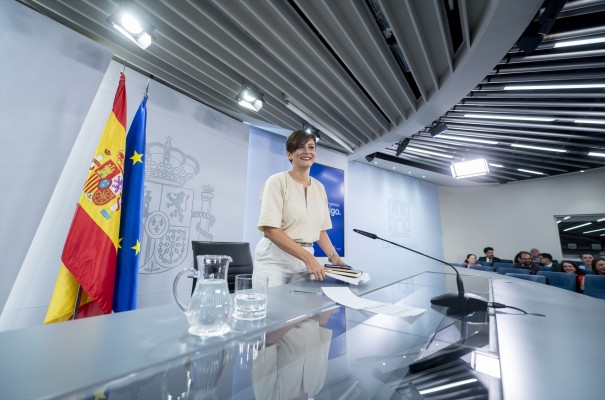 La JEC multa a la ministra Portavoz con 4.700 euros por hacer electoralismo en sus comparecencias