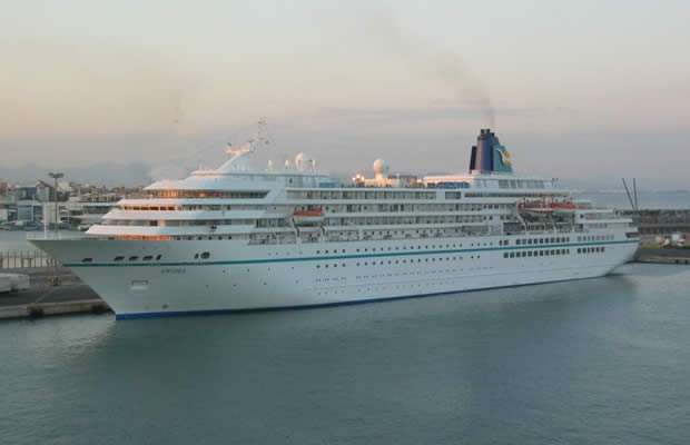 Torrevieja recibe su segundo crucero con 600 pasajeros