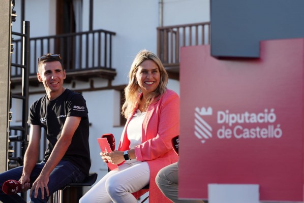 Barrachina presenta los dos tramos de La Vuelta a España en Castellón de Morella a Burriana