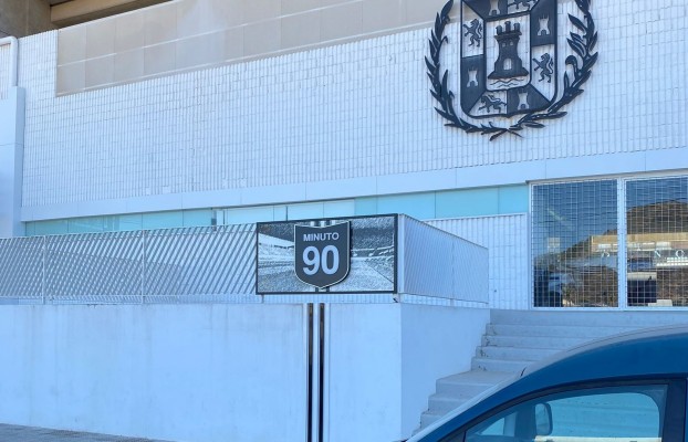 MC denuncia los problemas de accesibilidad al estadio Cartagonova y exigirá que se restituya la rampa eliminada en la zona de oficinas