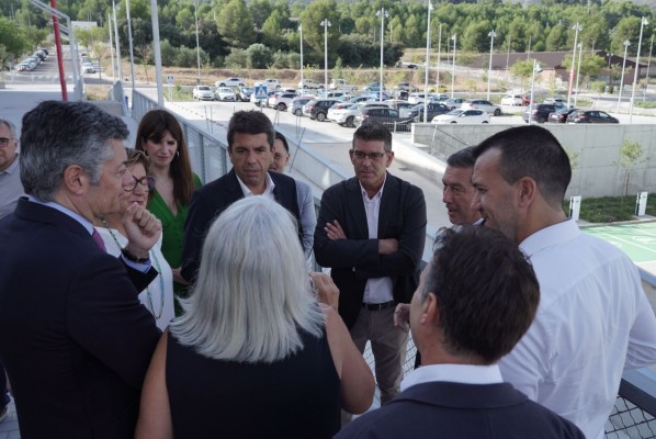 La Generalitat dará prioridad al hospital de Ontinyent y recuperará la diálisis
