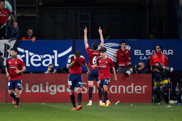 La UEFA sanciona a Osasuna con 100.000 euros y el 5 % de los ingresos de la Conference
