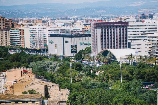 Bajan a 70 los clientes de València perjudicados por la avería eléctrica que llegó a afectar a 4.500

