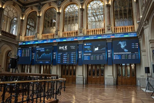 El Ibex 35 pierde los 9.400 puntos en otra apertura bursátil de carácter bajista