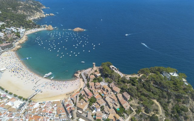 España recibe hasta junio 37,5 millones de turistas internacionales, que gastaron 46.000 millones

