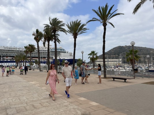 Los cruceristas puntúan con un notable alto (8,6) su grado de satisfacción durante su escala en Cartagena