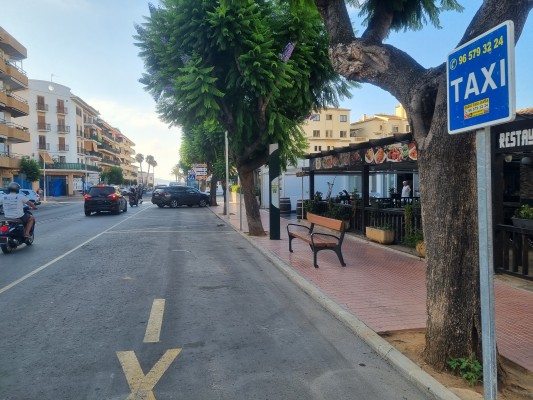 El Ayuntamiento de Xàbia denuncia a tres personas por prestar un servicio de 'taxi pirata'