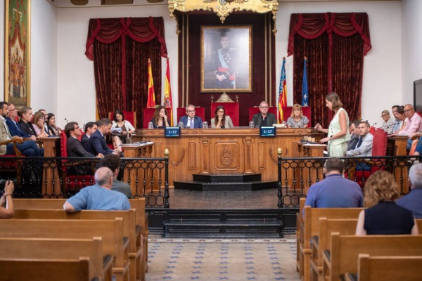 PP y Vox rechazan declarar 'zonas tensionadas' de vivienda en Elche por intervenir en la propiedad privada