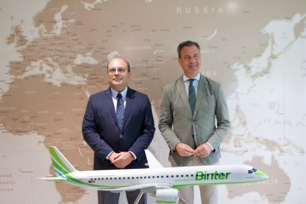 La Región vuela hacia las Canarias: lanza una campaña para potenciar la llegada de turistas en avión