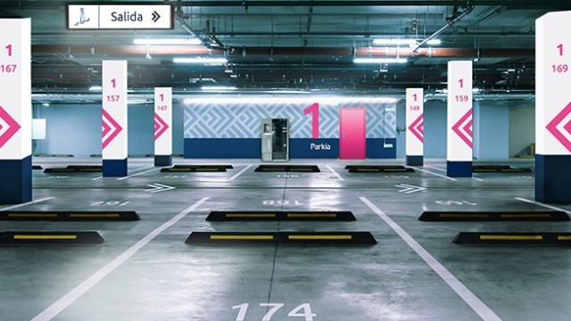 El grupo francés Indigo compra los parkings de Nuevo Centro, San Agustín y Doctor Waksman