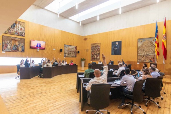 Benidorm adjudica la gestión de la Estación de Autobuses a Enrique Ortiz, la única oferta que se presentó a la licitación