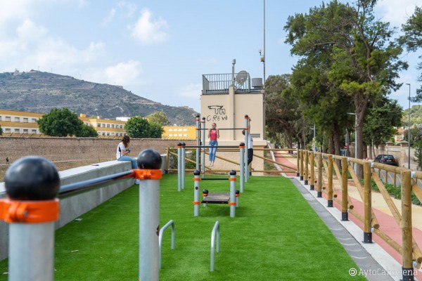 La carretera a la Algameca tendrá el tráfico interrumpido de forma intermitente por trabajos en la red eléctrica
