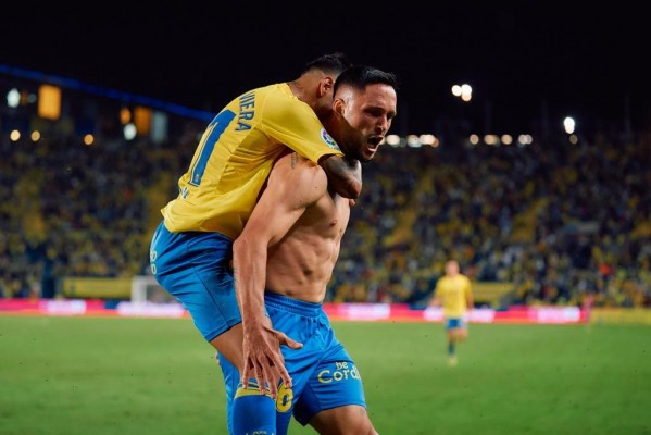 Florin Andone apuntala el ataque del Eldense
