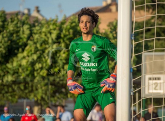 Lisardo, portero de 20 años que viene del Espanyol B, recala en el Águilas FC 