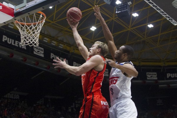 El Valencia Basket afronta en Gran Canaria, y ya sin Bryant, su primer duelo directo