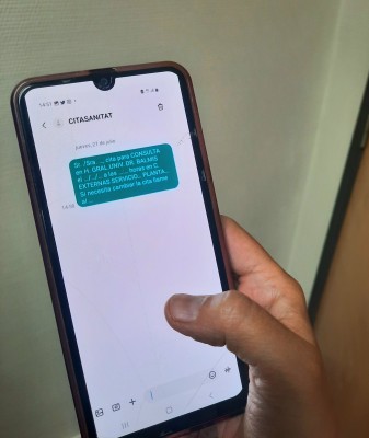 El Hospital Dr. Balmis de Alicante comunica las citas de consultas externas a través de SMS