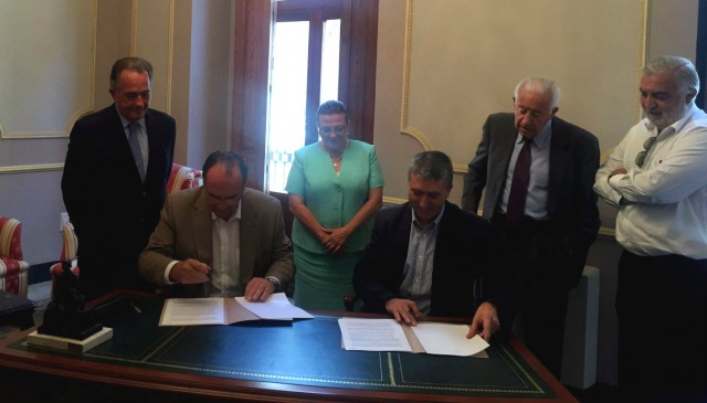 Las Cámaras de Alcoy y Orihuela, entre la comarcalización y la quiebra
