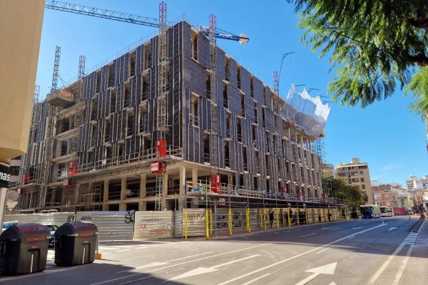 El Consell gana tiempo para decidir qué hace con Borrull: se alargan las obras hasta diciembre
