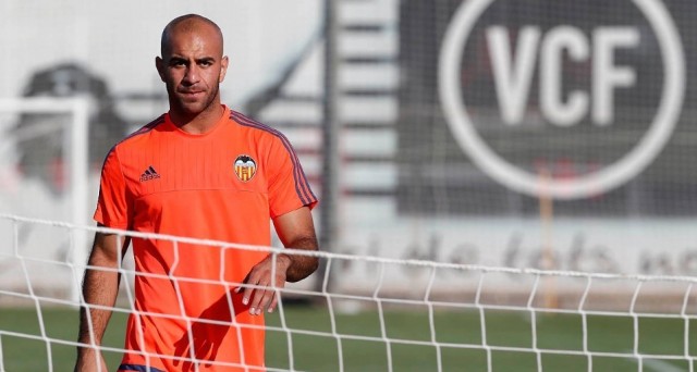 Abdennour empieza a trabajar sobre el césped