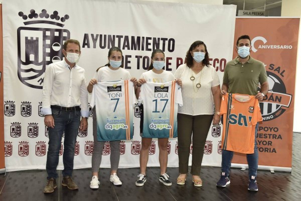 Las hermanas Lola y Toñi Martínez seguirán en el STV Roldán FSF 