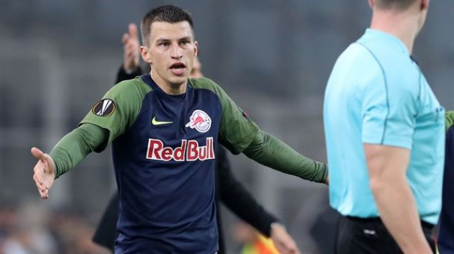 Diagnostican un cáncer linfático al internacional austríaco Stefan Lainer, del Borussia
