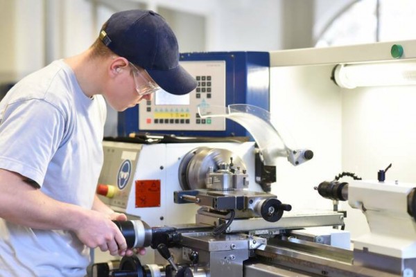 Hasta 7.500 murcianos salen del paro: baja el desempleo un 7,4% en los últimos tres meses