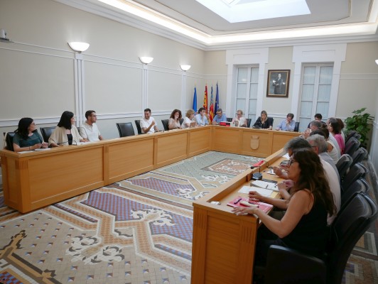 Crevillent reajusta un millón de euros para reforzar la Policía, Fiestas, Cultura y Obras