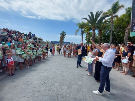 La hogueras y barracas de Alicante reciclan más de 50.000 kilos de envases de vidrio en Hogueras