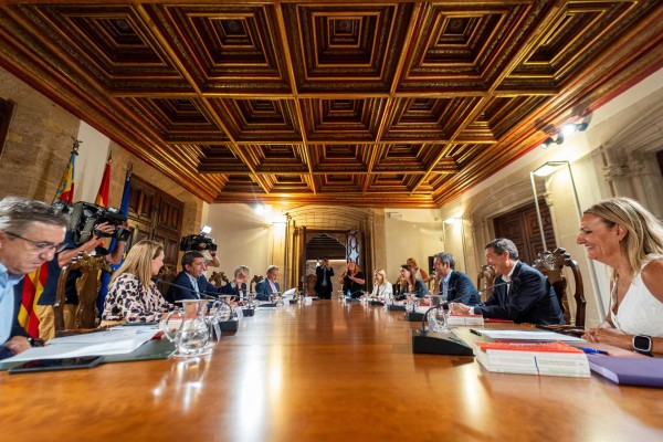 Mazón crea un comisionado para la lucha contra la violencia sobre la mujer
