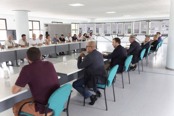 Los negociadores del convenio del azulejo se van de vacaciones con todo el trabajo por hacer