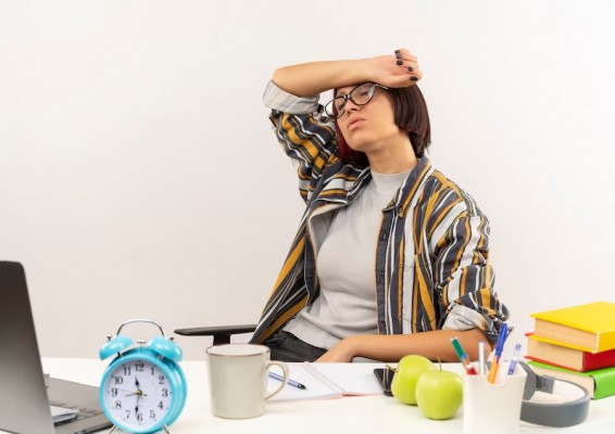 Cómo evitar que el trabajo afecte a la salud mental en verano