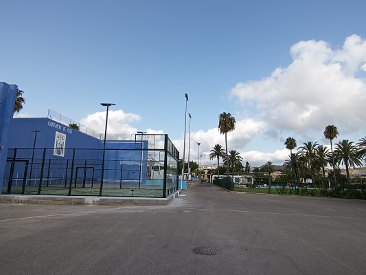 Pego busca empresas que reformen el frontón por 80.000 euros en dos meses

