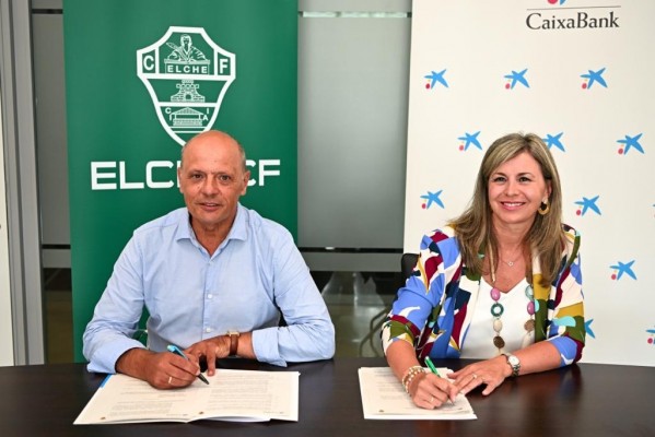 CaixaBank y el Elche alcanzan un nuevo acuerdo de
patrocinio hasta el año 2026
