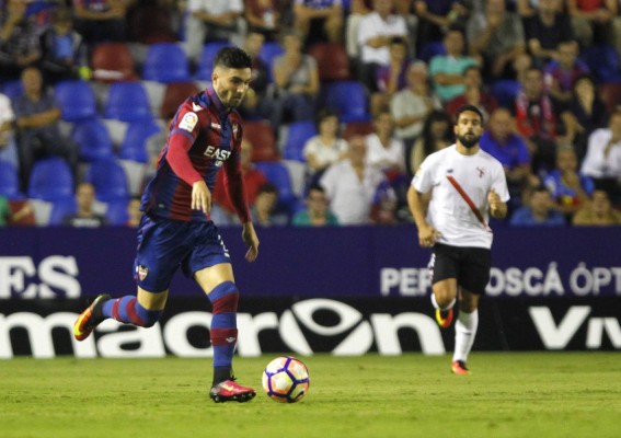 Jason regresa a Valencia tras sufrir una contusión leve