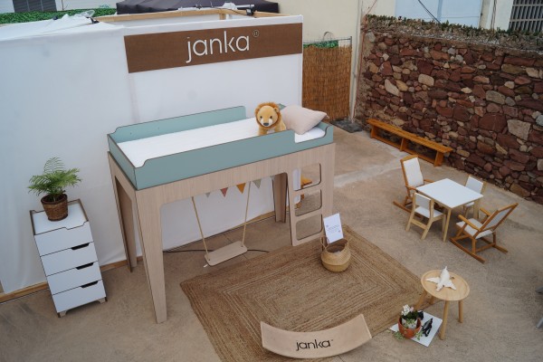 Janka, la 'startup' castellonense que diseña muebles infantiles con restos de madera de eucalipto