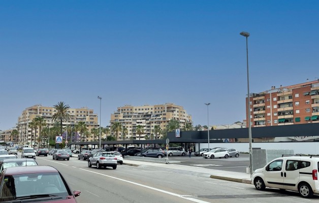 Savills Investment Management compra dos supermercados de Aldi en Aranjuez y Alzira