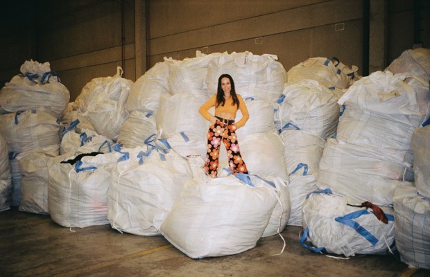María Escoté y Cáritas unen tendencia e impacto social en el Low Festival con el proyecto Moda re- 