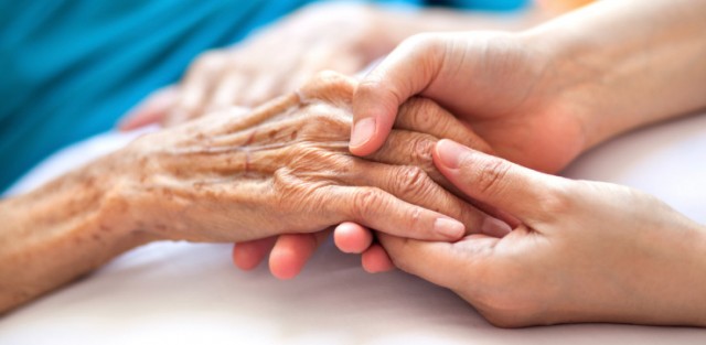 El 75% de las personas muere con dolor emocional por no recibir cuidados paliativos