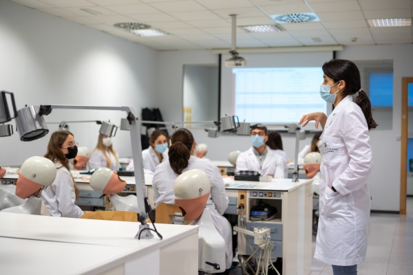 La Universidad Europea aterriza en Alicante con grados y posgrados del ámbito de la salud
