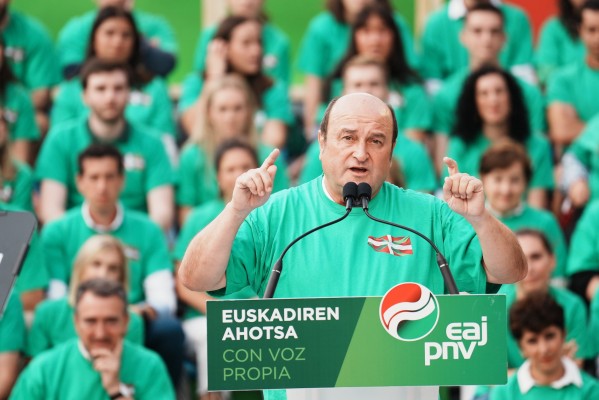 El PNV rechaza favorecer la investidura de Feijóo porque 