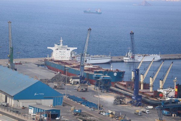 El Puerto de Cartagena bate récords con su mejor semestre al mover 18 millones de toneladas