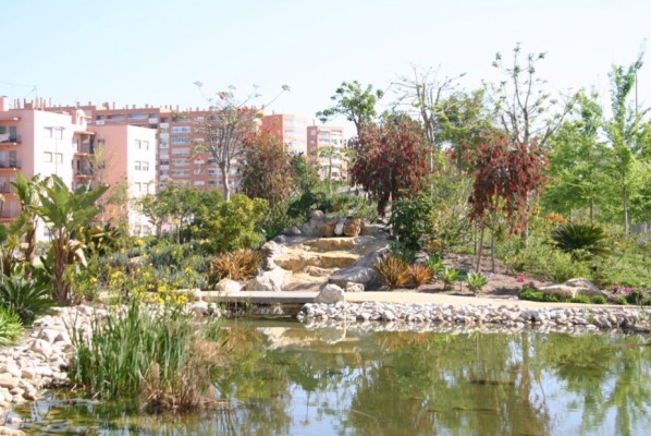 Las zonas verdes de Alicante: de sumar áreas por 140.000 metros a la polémica de las melias