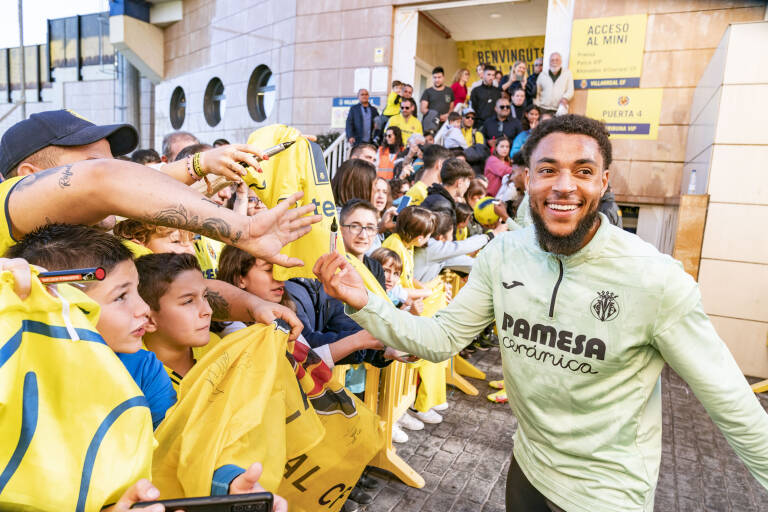 El Villarreal cierra la cesión de Danjuma al Everton
