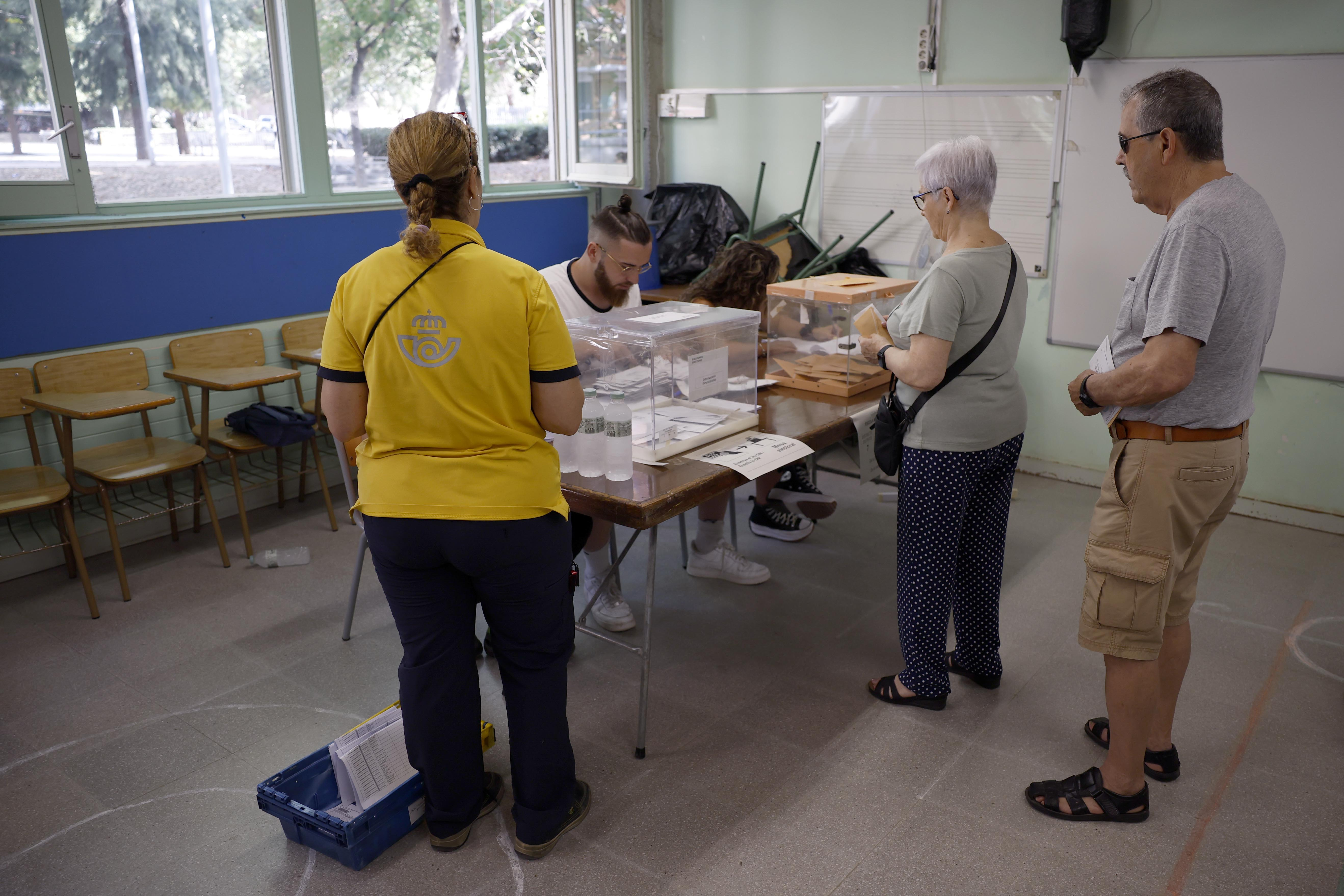 La participación a las 14 horas sube 2,5 puntos y alcanza el 40,47%