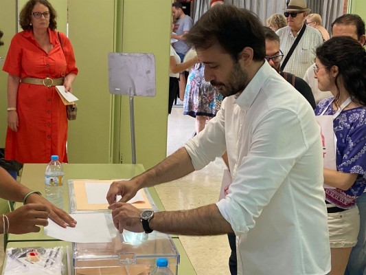 Sánchez Serna (Sumar) llama a votar para no despertar 