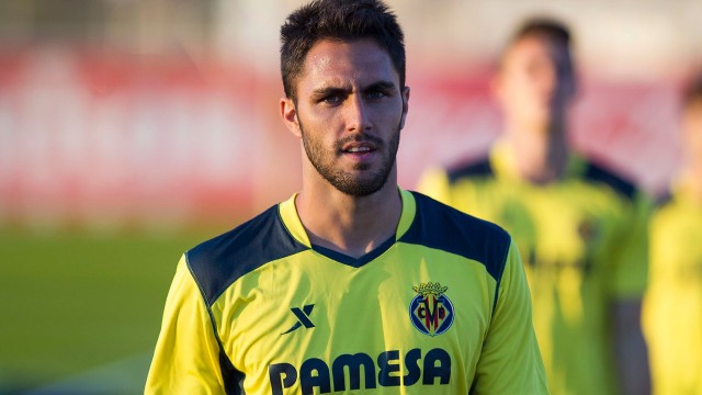 Víctor Ruiz: 