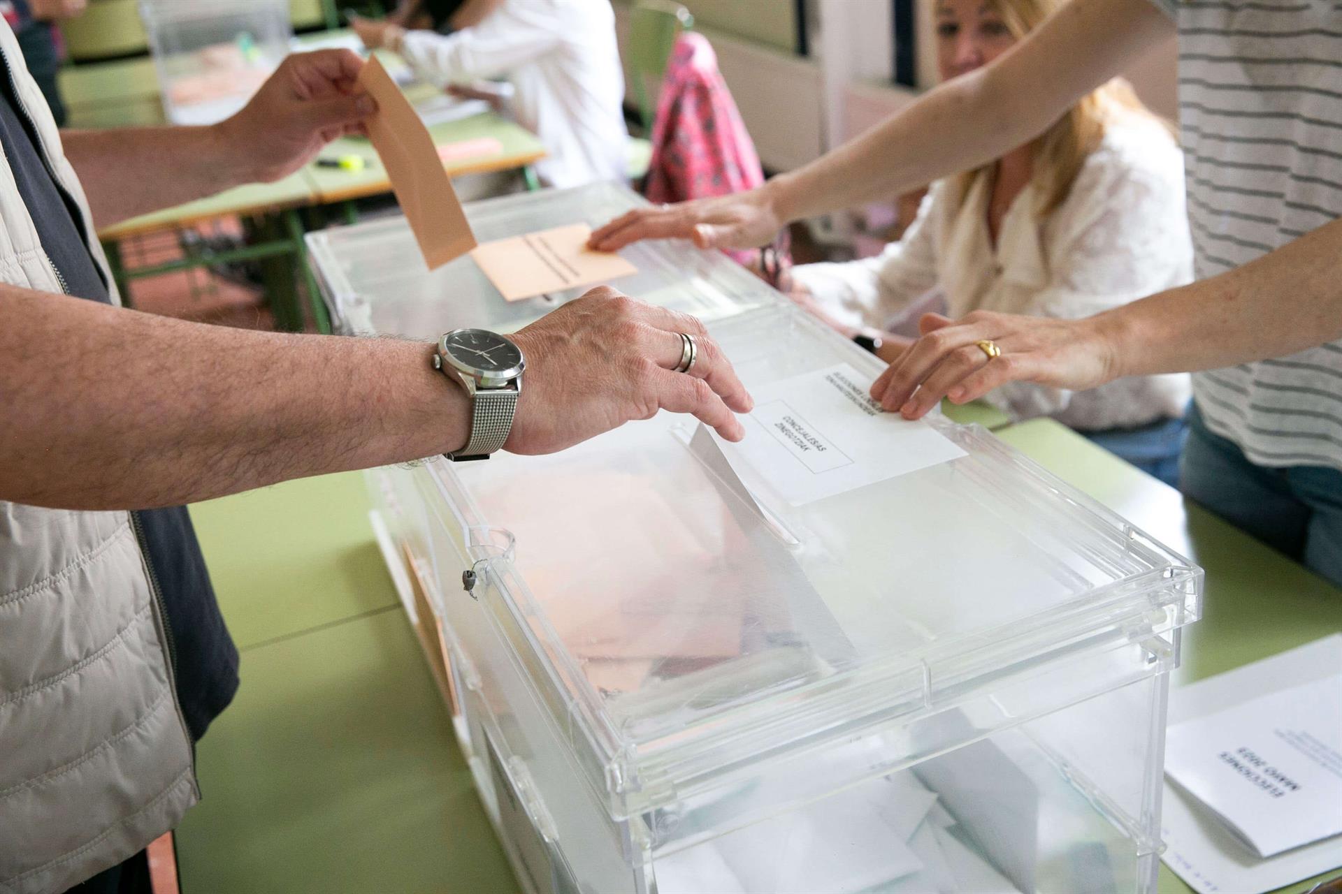 Las elecciones de este domingo costarán 220 millones de euros